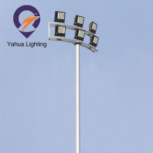 高さ12メートルのマストポール