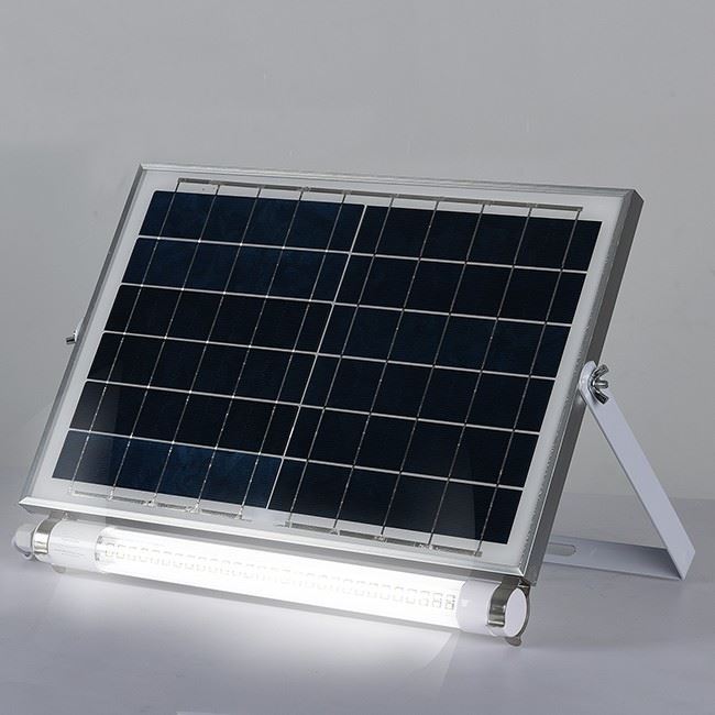 installing outdoor flood lights under eaves (11)
